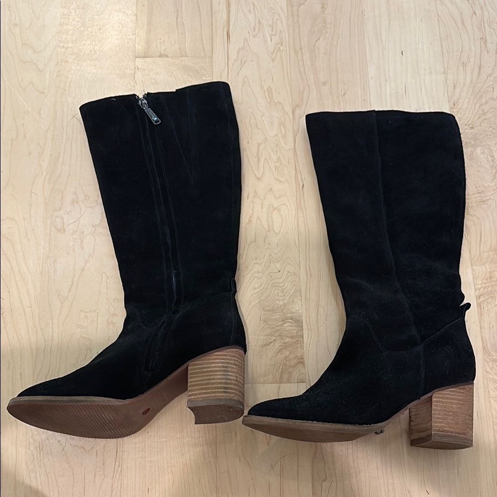 Blondo Black Heeled Boots with Western Silhouette